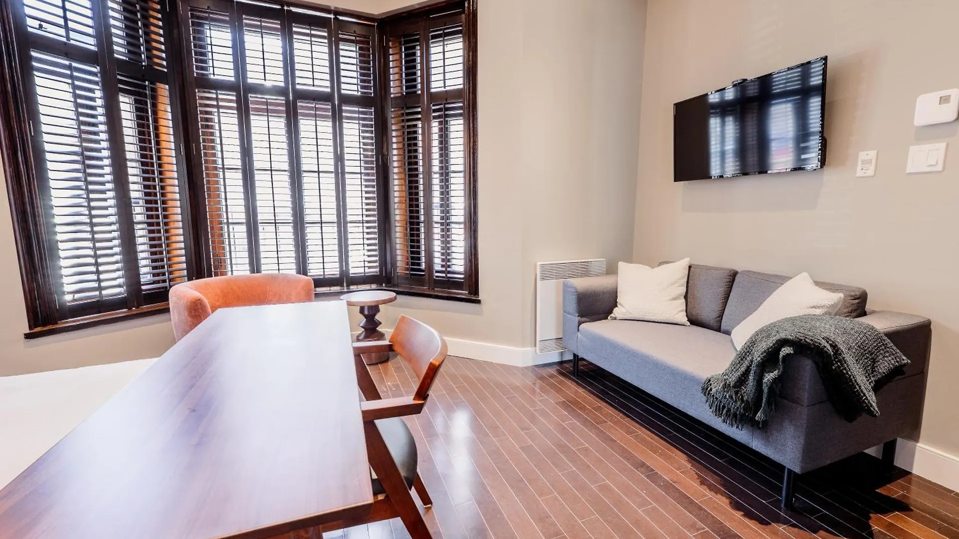 Aparthotel Self Check-In Boutique Hotel - Quartier Latin - Room 101 Montreal