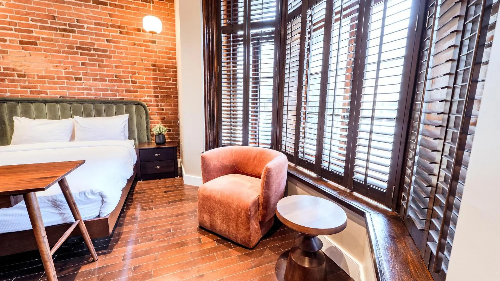 Aparthotel Self Check-In Boutique Hotel - Quartier Latin - Room 101 Montreal Canada